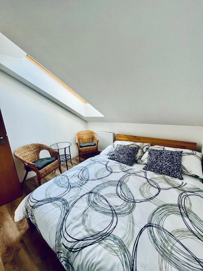 Apartment V Raji *