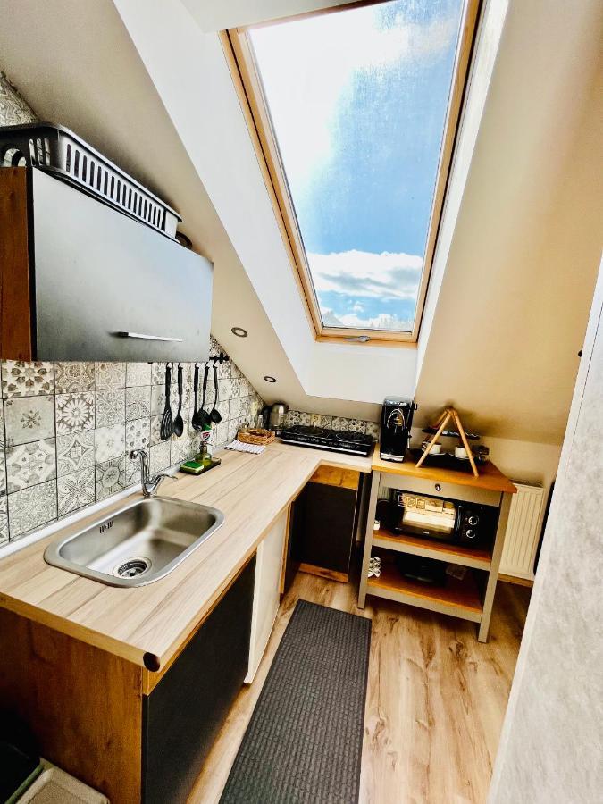 V Raji Apartment *